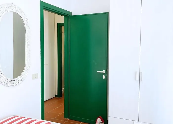 Sant'anna Del Volterraio - I Lecci 6 *